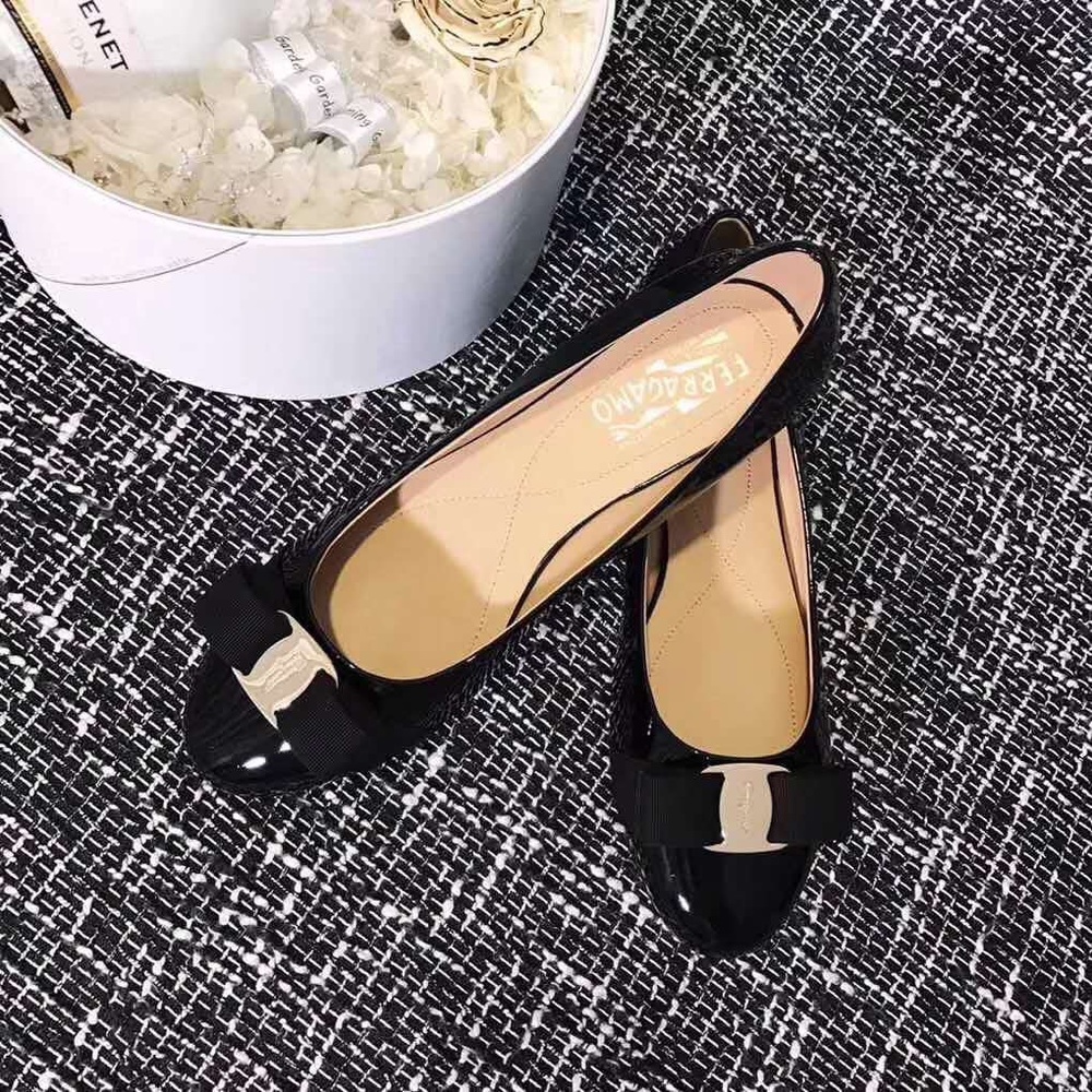 Ferragamo shoes for sale!
